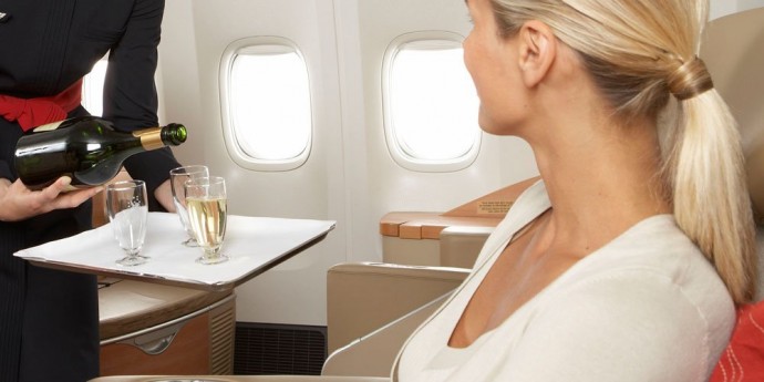 Употребление алкоголя во время полёта в самолете может убить